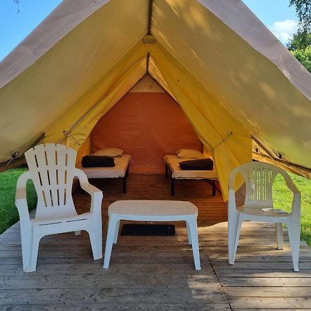 Camping Onlycamp Des Halles Decize Exterior foto