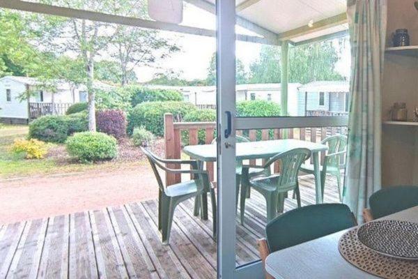 Camping Onlycamp Des Halles Decize Exterior foto