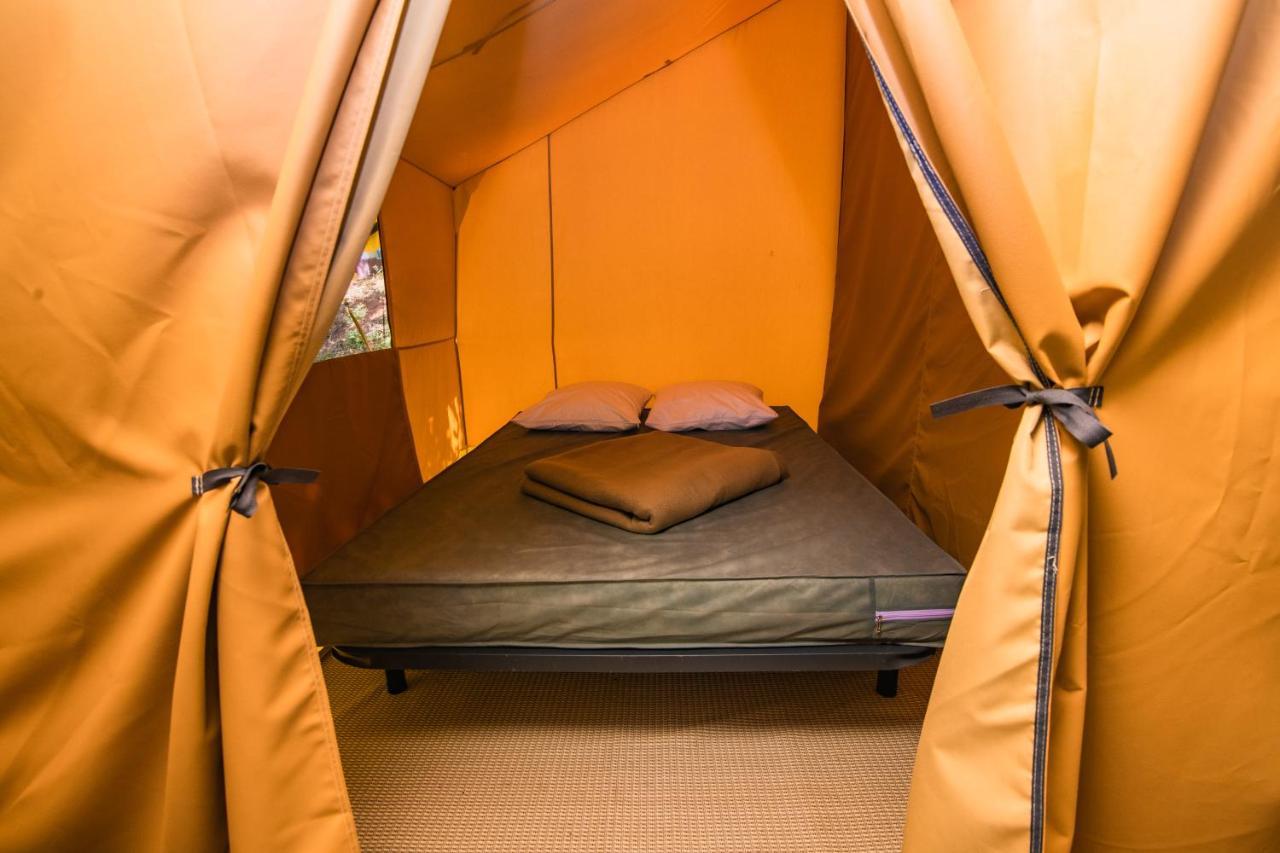 Camping Onlycamp Des Halles Decize Exterior foto